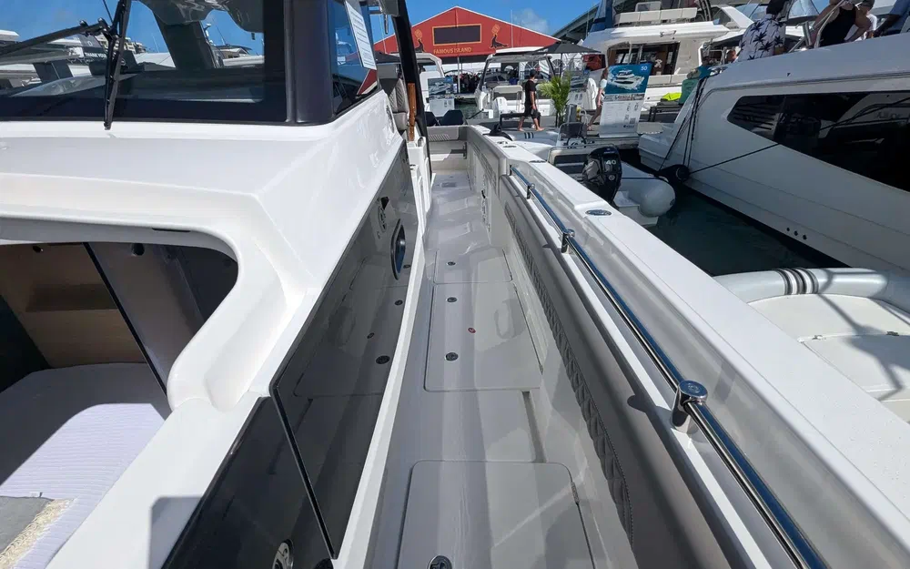 slider 23 Aquila 47 Molokai