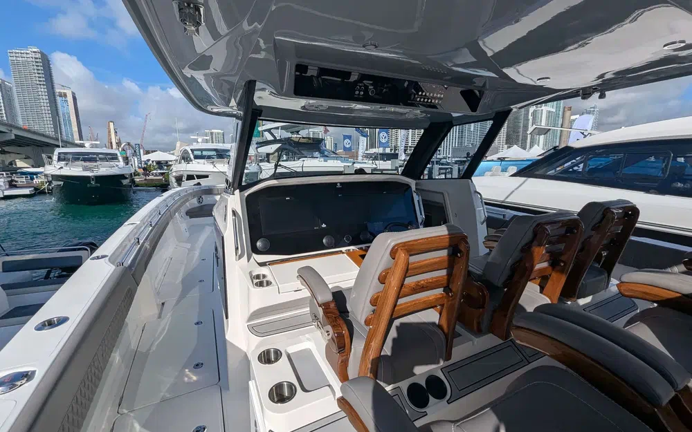 slider 33 Aquila 47 Molokai