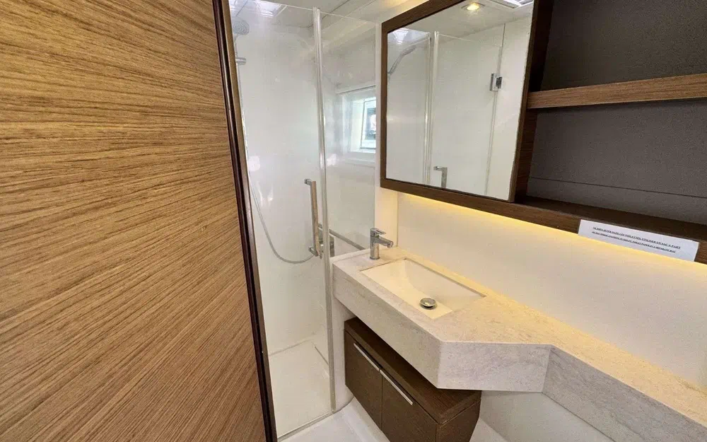 slider 29 Lagoon 50