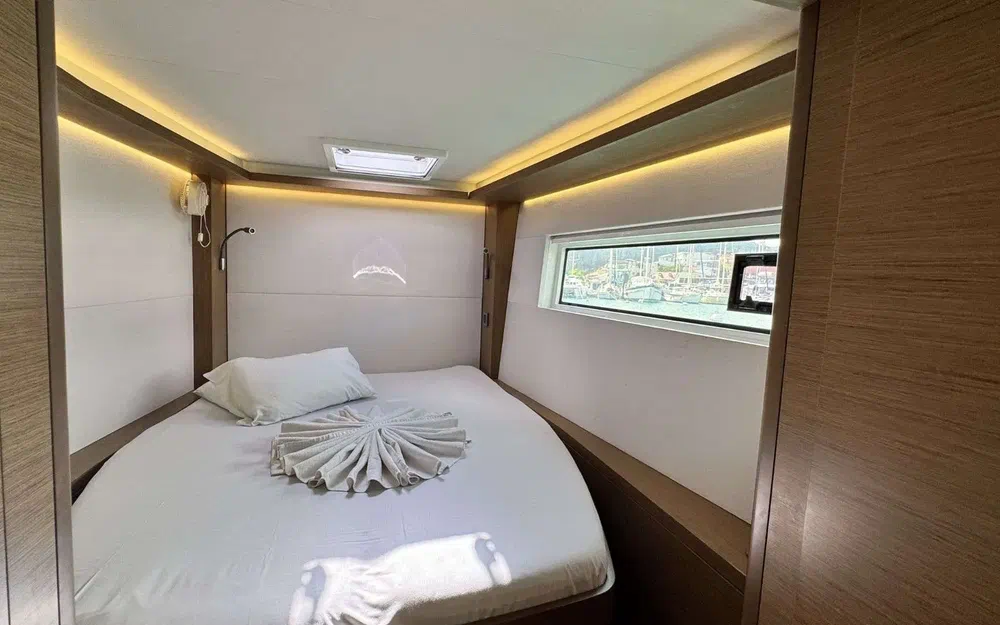 slider 34 Lagoon 50