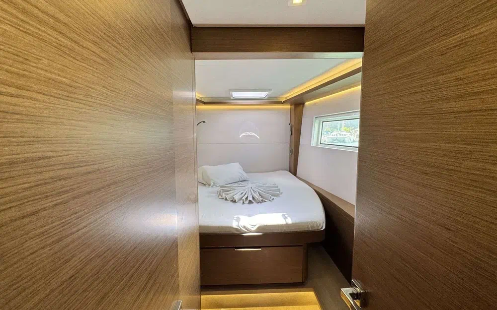 slider 36 Lagoon 50