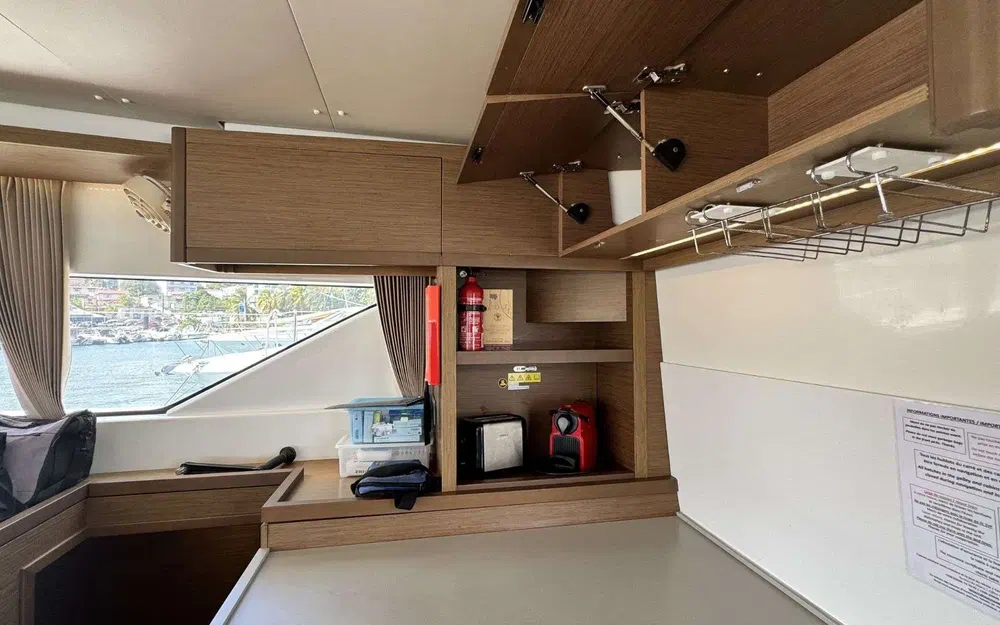 slider 39 Lagoon 50