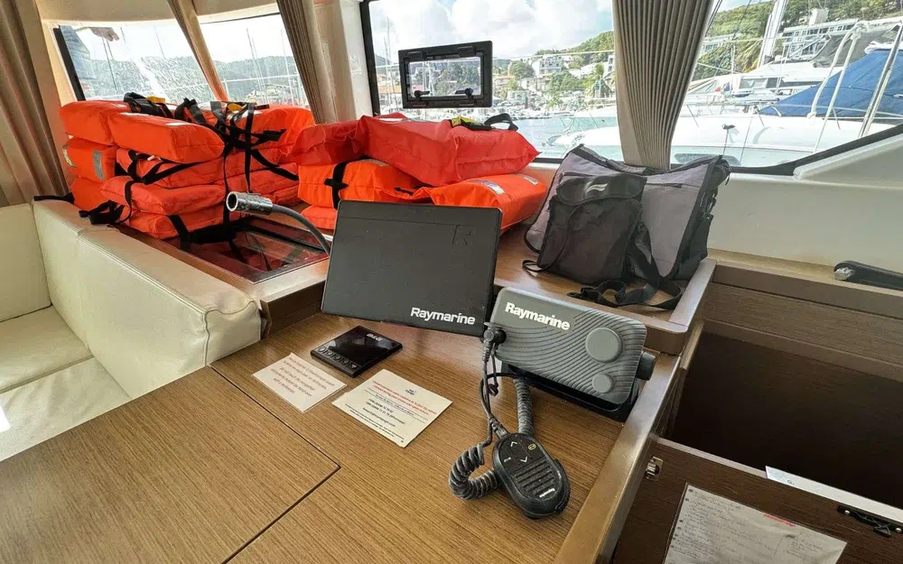 slider 42 Lagoon 50