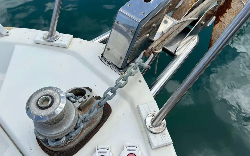 slider 11 Rhea 850 Open