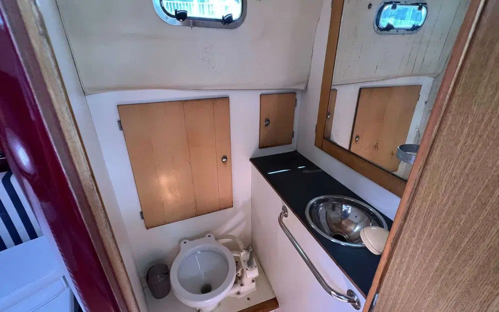 slider 24 Rhea 850 Open