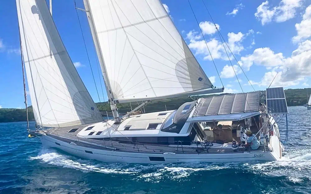 slider 0 Beneteau Sense 51