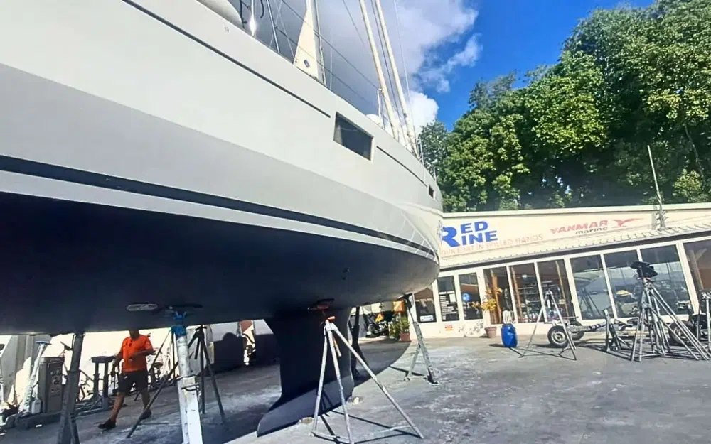 slider 29 Beneteau Sense 51