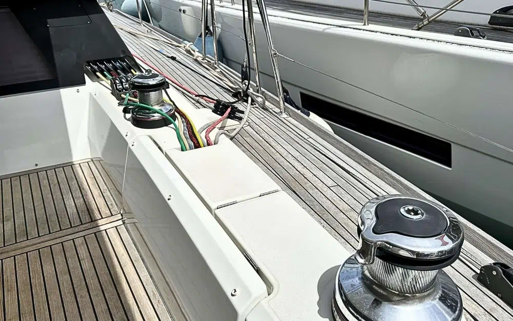 slider 32 Beneteau Sense 51