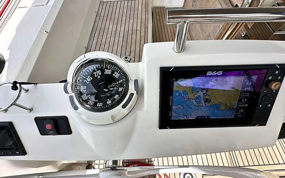 slider 43 Beneteau Sense 51