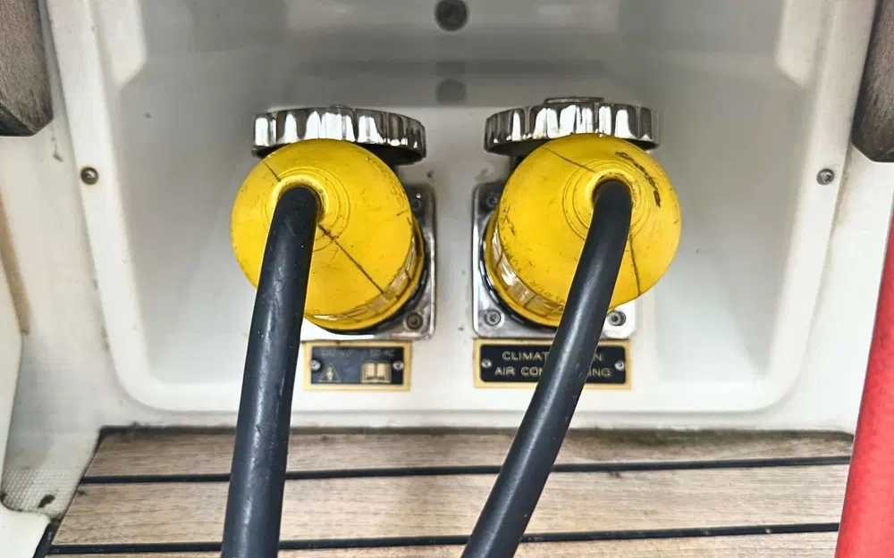 slider 44 Beneteau Sense 51