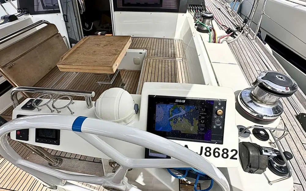 slider 48 Beneteau Sense 51