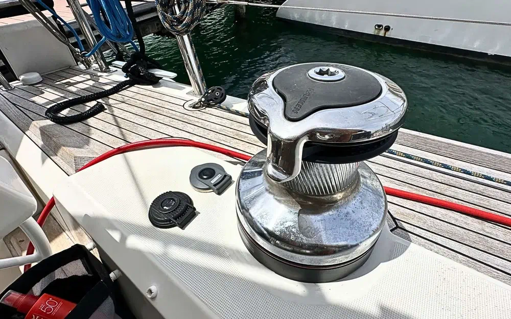 slider 49 Beneteau Sense 51