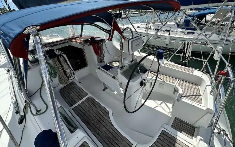 slider 18 Beneteau Oceanis 393 Clipper