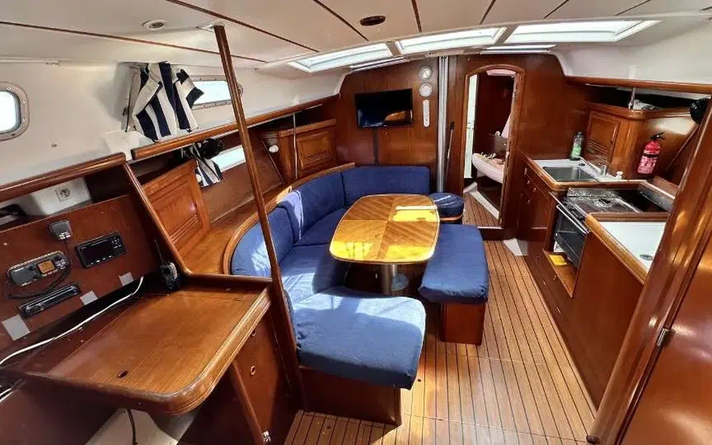 slider 4 Beneteau Oceanis 393 Clipper