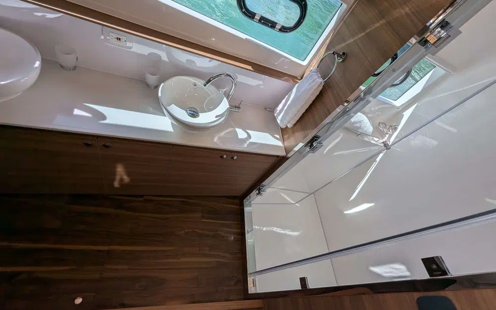 slider 22 Aquila 54