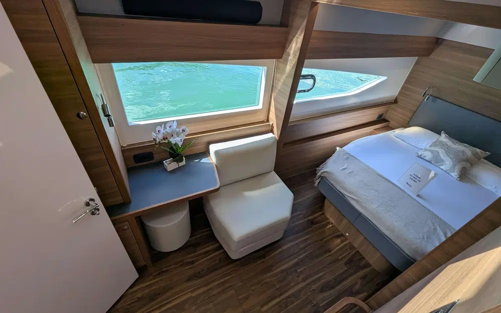 slider 37 Aquila 54