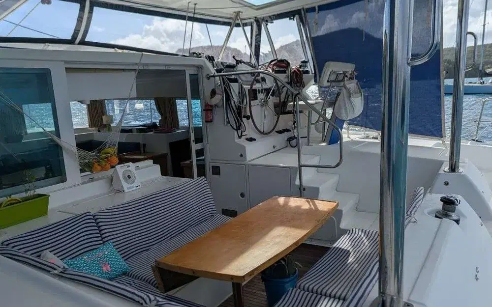 slider 38 Lagoon 420