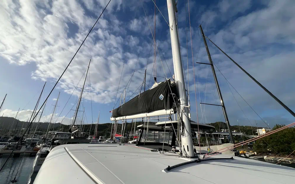 slider 13 Lagoon 42