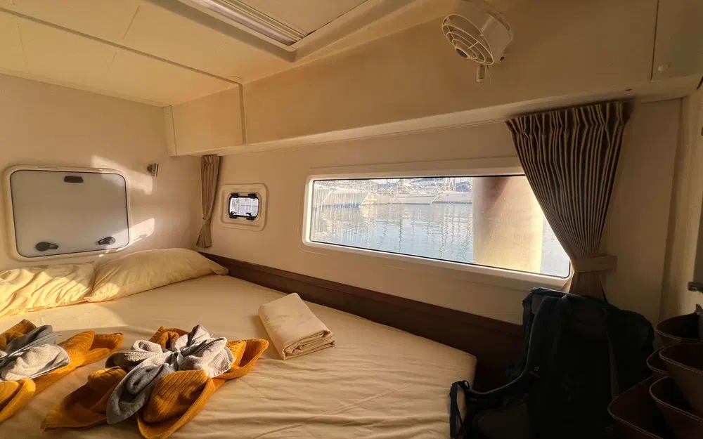 slider 23 Lagoon 42