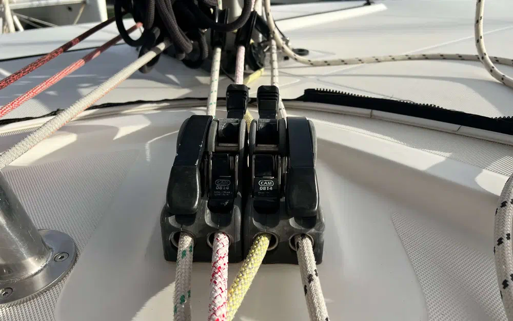 slider 43 Lagoon 42