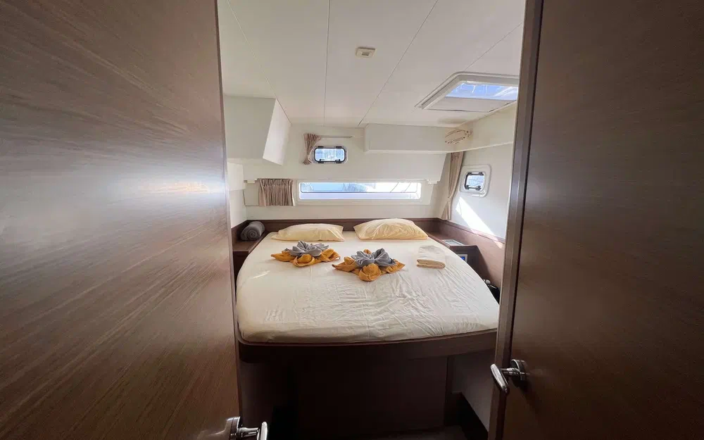 slider 52 Lagoon 42