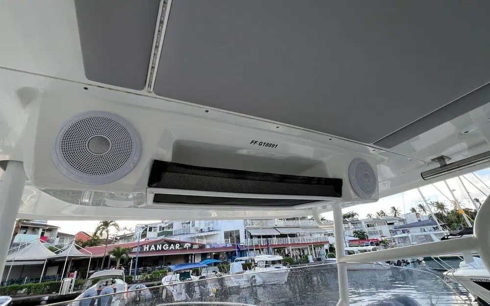 slider 32 Jeanneau Cap Camarat 9.0 CC