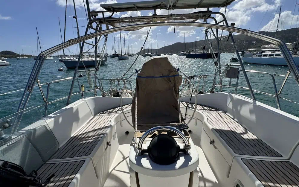 slider 12 Beneteau Oceanis 351