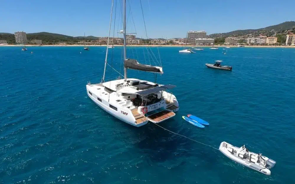 slider 22 Lagoon 46