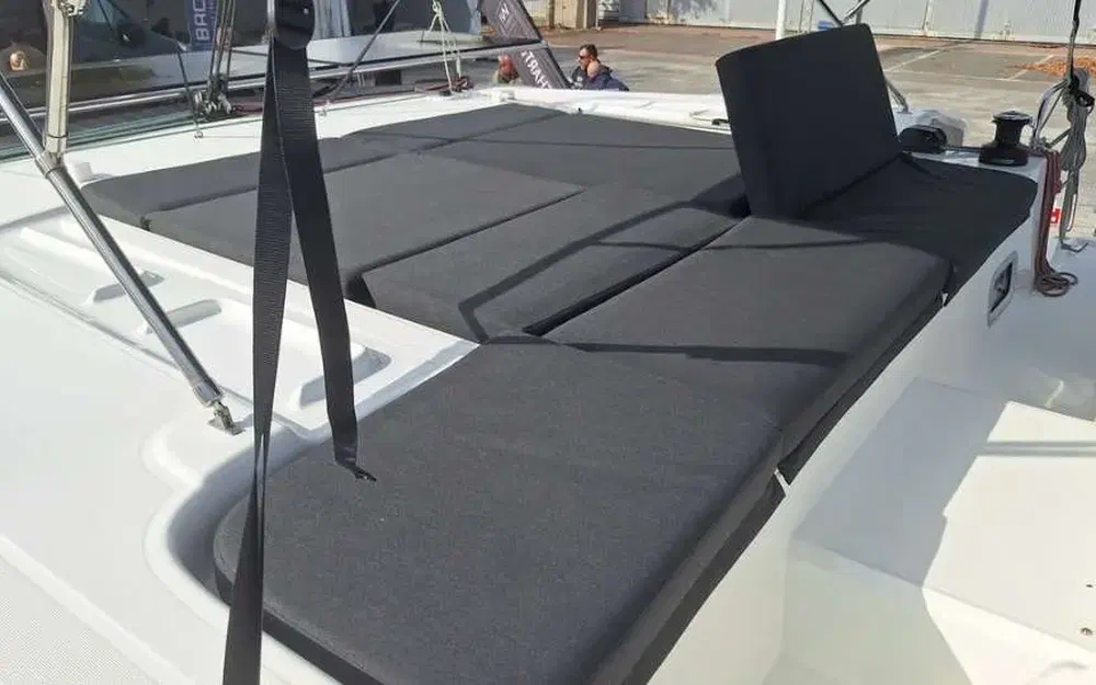 slider 5 Lagoon 46