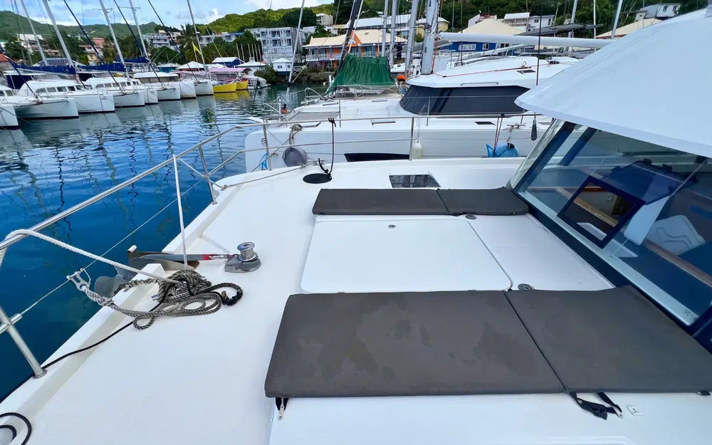 slider 11 Fountaine Pajot My 37