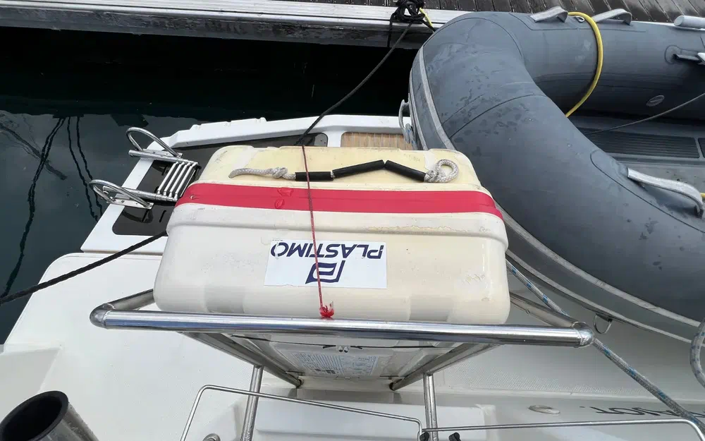 slider 1 Fountaine Pajot My 37