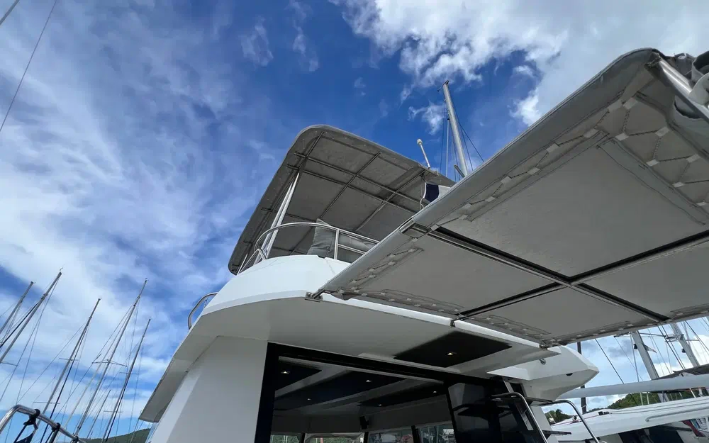 slider 26 Fountaine Pajot My 37