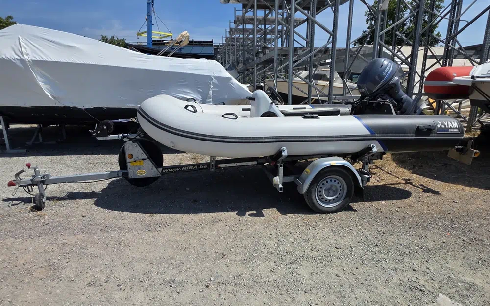 slider 8 Yamaha Yam 380 S
