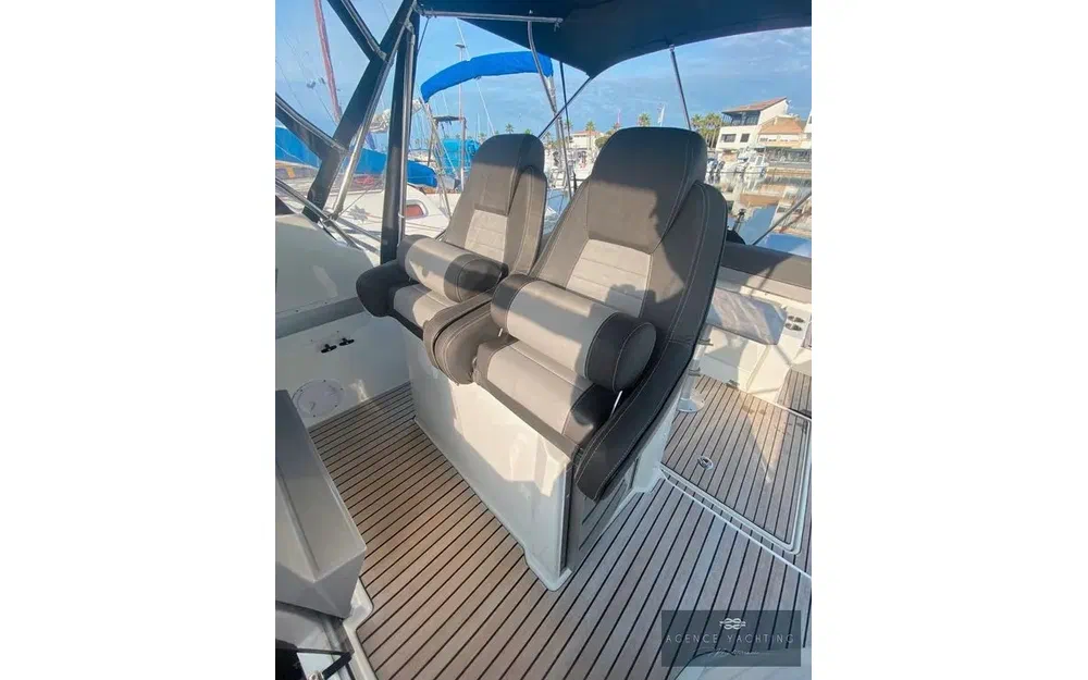 slider 3 Jeanneau Cap Camarat 9.0 WA