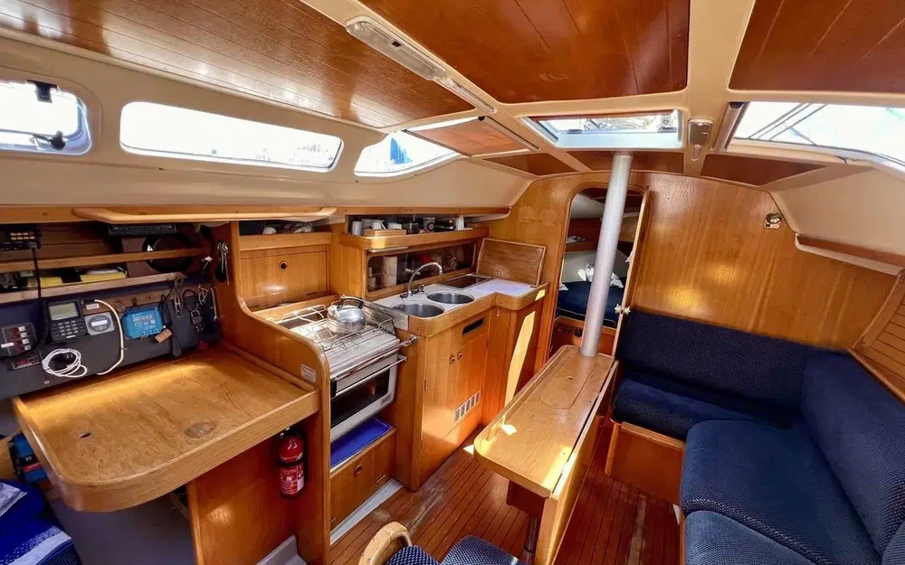 slider 6 Beneteau Oceanis 320