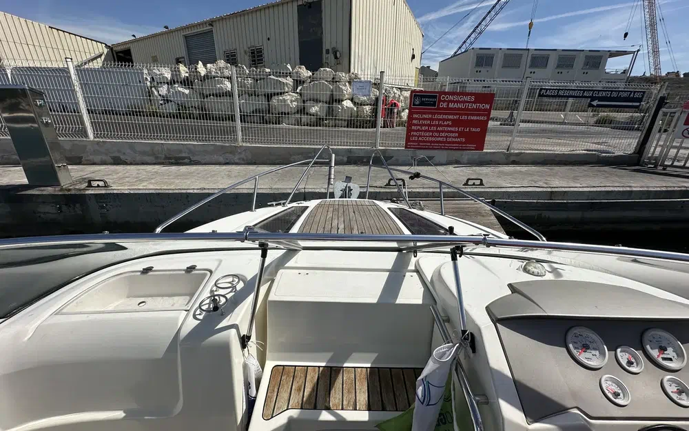 slider 5 Jeanneau Cap Camarat 650 DC