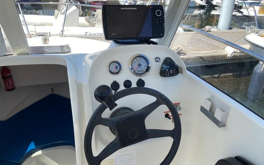 slider 3 Jeanneau Merry Fisher 530 Cabin