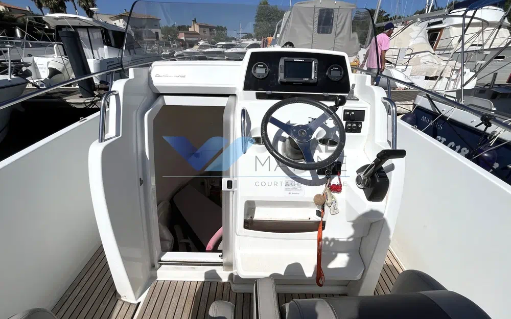 slider 7 Jeanneau Cap Camarat 7.5 CC