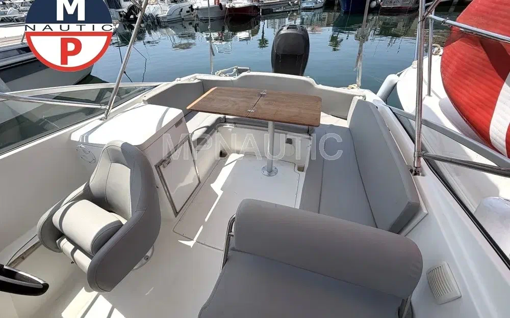 slider 10 Beneteau Flyer 750 cabrio