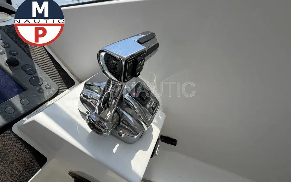slider 14 Beneteau Flyer 750 cabrio