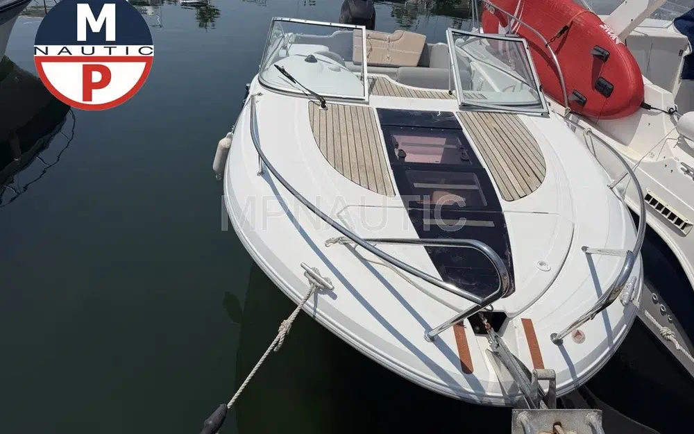 slider 1 Beneteau Flyer 750 cabrio