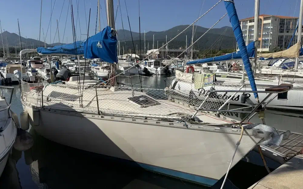 slider 1 Beneteau First 32