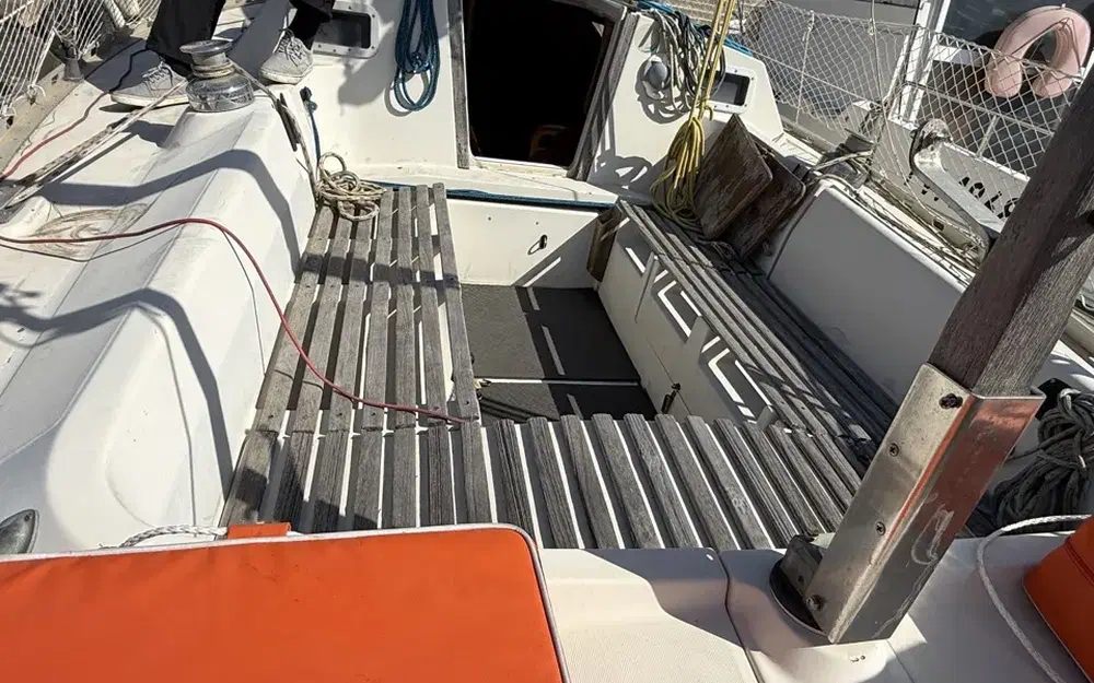 slider 7 Beneteau First 32