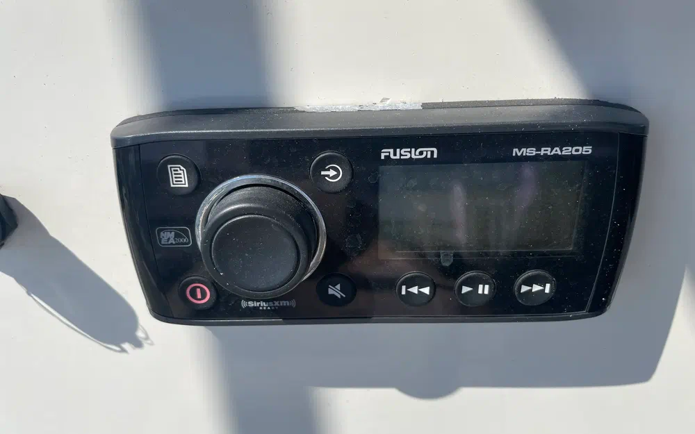 slider 9 Quicksilver Activ 555 Open