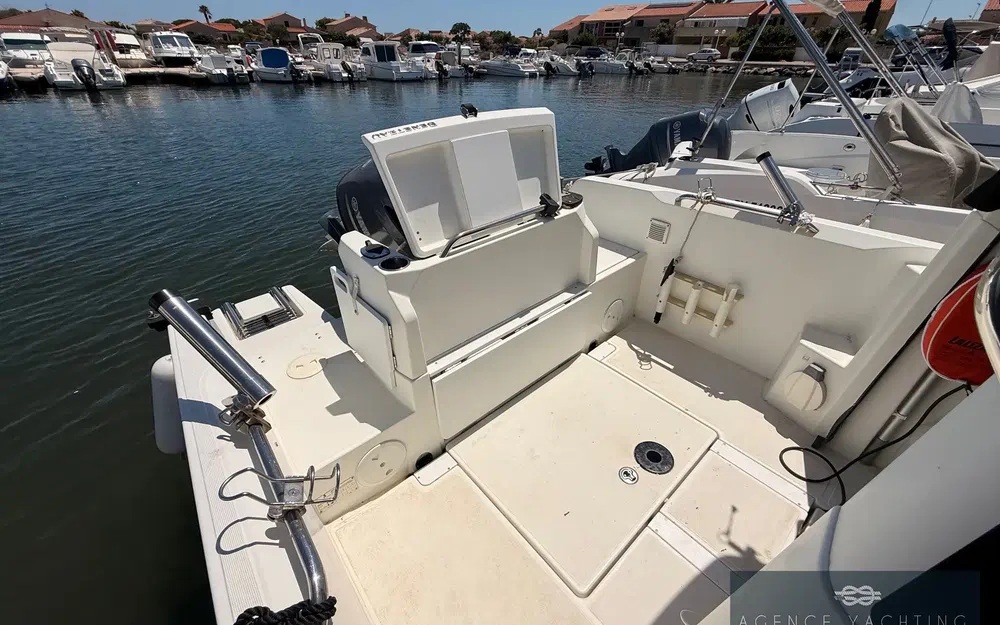 slider 11 Beneteau Barracuda 6