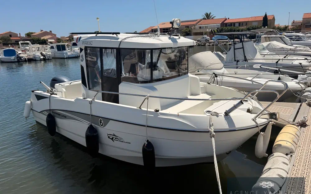 slider 12 Beneteau Barracuda 6