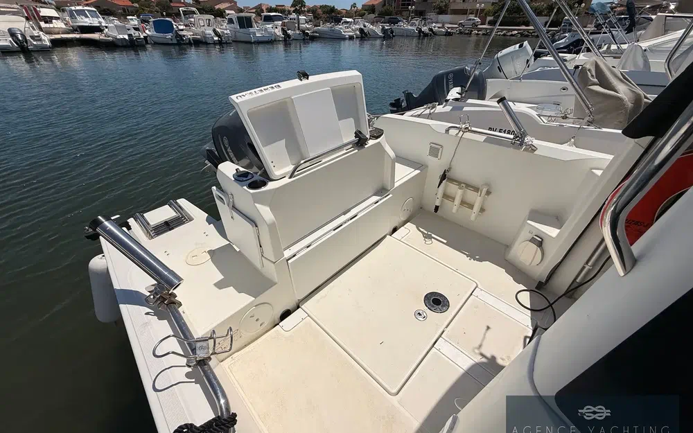 slider 16 Beneteau Barracuda 6