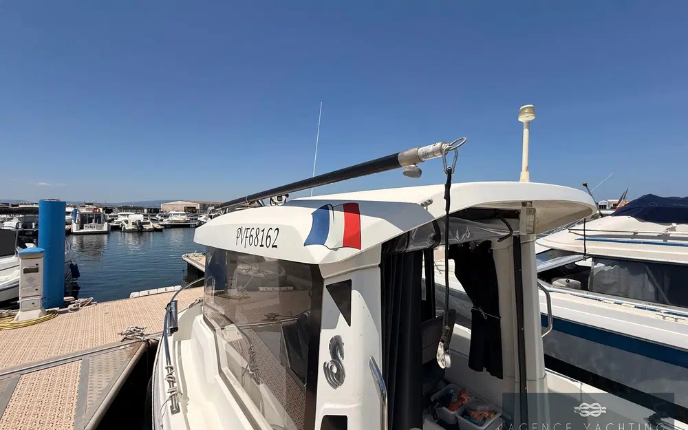 slider 18 Beneteau Barracuda 6