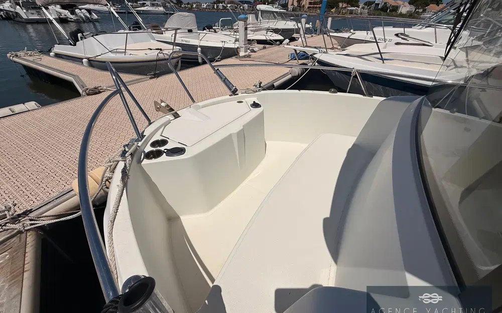 slider 7 Beneteau Barracuda 6