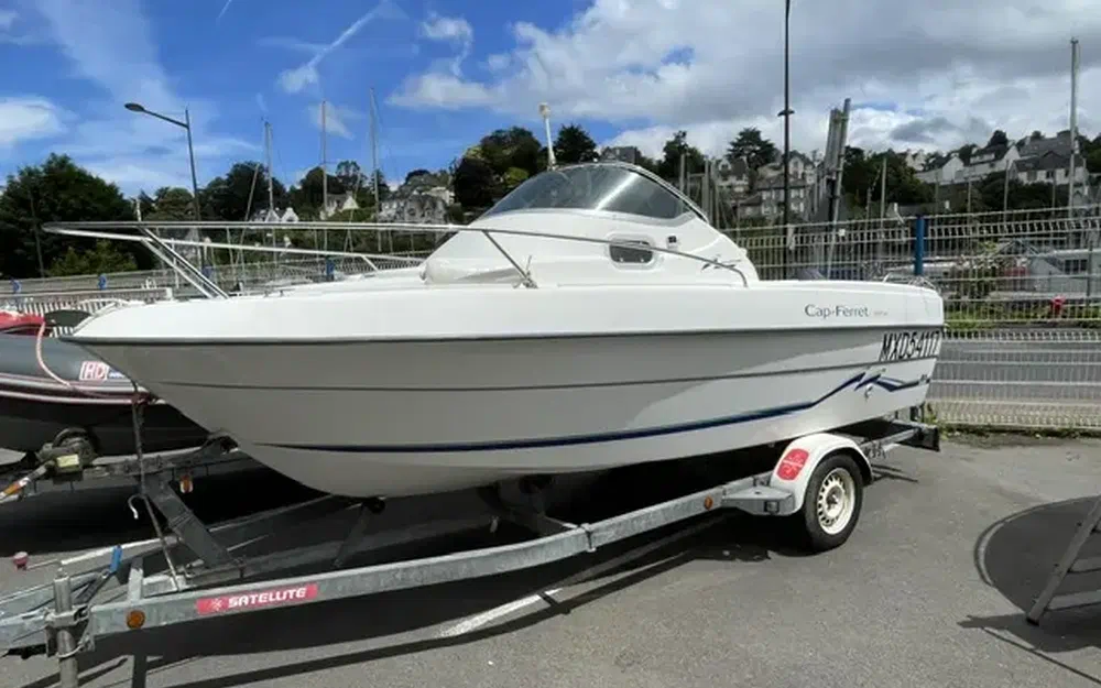 slider 0 B2 Marine Cap Ferret 552 CC